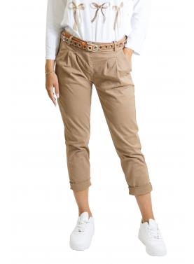 Chino con pence in cotone